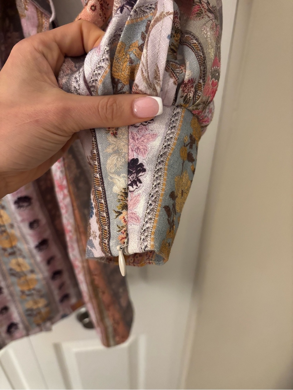 ✨ Zimmermann Rhythmic Belted Embellished Floral-Print Linen Mini Dress ✨ - Picture 5 of 6